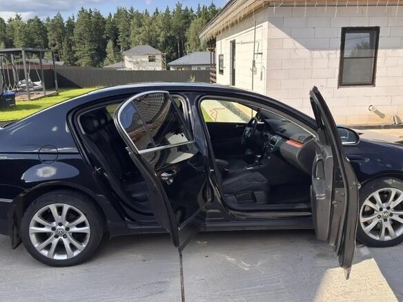2010 Volkswagen Passat B6, чёрный, 800000 рублей - вид 4