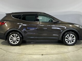 2017 Hyundai Santa Fe III Рестайлинг, коричневый, 1830000 рублей, вид 5