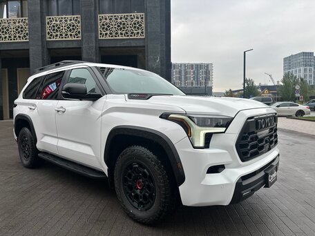 2026 Toyota Sequoia III, белый, 15449000 рублей, вид 3