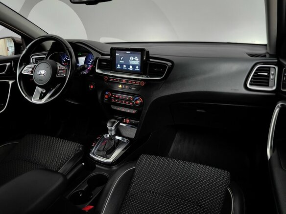2019 Kia Ceed III, коричневый - вид 13