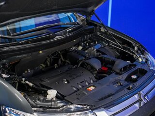 2014 Mitsubishi Outlander III Рестайлинг, серый, 1370000 рублей, вид 5