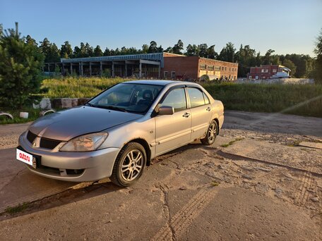 2006 Mitsubishi Lancer IX Рестайлинг, серебристый, 200000 рублей, вид 2