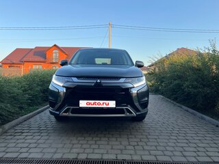 2019 Mitsubishi Outlander III Рестайлинг 3, серый, 1550000 рублей, вид 2