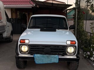 2012 Lada (ВАЗ) 2121 (4x4) I Рестайлинг, белый, 299999 рублей, вид 2