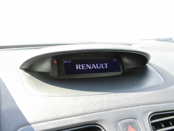2013 Renault Fluence I, серебристый - вид 15