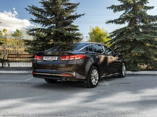 2016 Kia Optima IV, коричневый, 1547000 рублей, вид 4