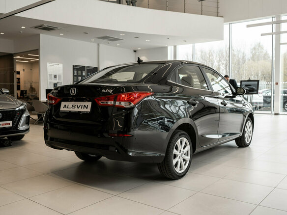 2024 Changan Alsvin, чёрный - вид 4