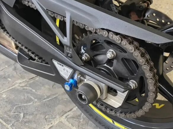 2022 BMW S 1000 R, серый, 1250000 рублей - вид 10