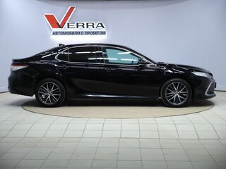 2021 Toyota Camry VIII (XV70) Рестайлинг, чёрный, 2970000 рублей, вид 4