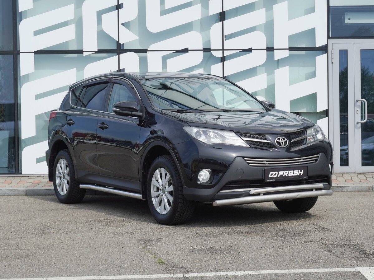 Открыть фотографии: Toyota RAV4 IV (XA40)