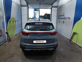 2018 Kia Sportage IV Рестайлинг, серебристый, 2450000 рублей, вид 3