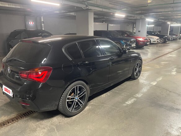 2019 BMW 1 серии 118i II (F20/F21) Рестайлинг 2, чёрный - вид 4
