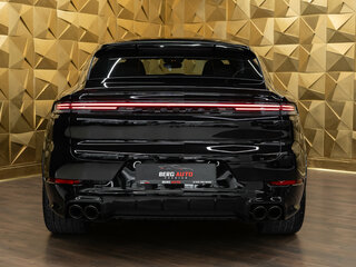 2026 Porsche Cayenne GTS Coupé III Рестайлинг, чёрный, 25990000 рублей, вид 4
