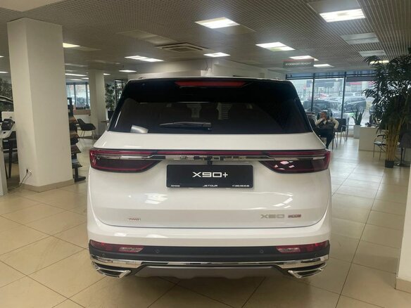 2026 Jetour X90+, белый, 4199000 рублей - вид 3