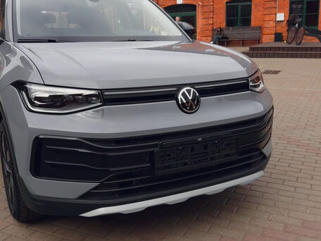 2026 Volkswagen Tharu XR, серый, 2100442 рублей, вид 2