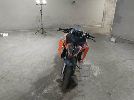 2023 KTM 1290 Super Duke GT, серый, 1540000 рублей, вид 5