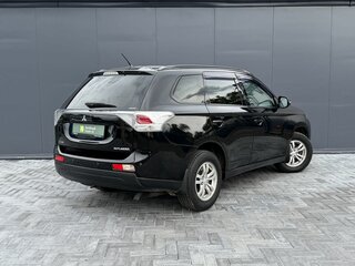2013 Mitsubishi Outlander III, чёрный, 1340000 рублей, вид 2
