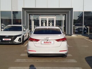 2017 Hyundai Elantra VI (AD), белый, 870000 рублей, вид 5