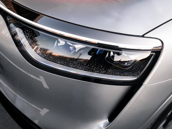 2025 Aito M8 53.4 kWh I, серебристый, 8000000 рублей - вид 6