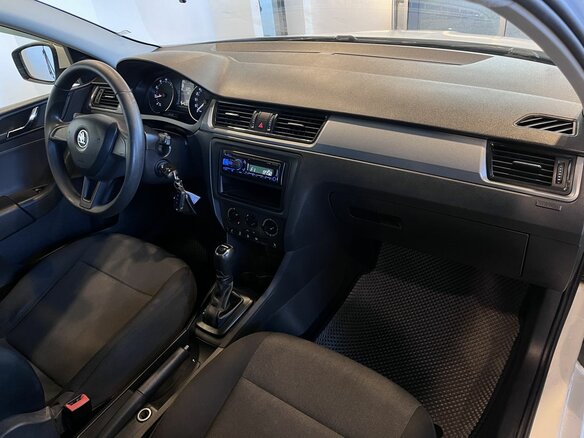2017 Skoda Rapid I, белый - вид 12