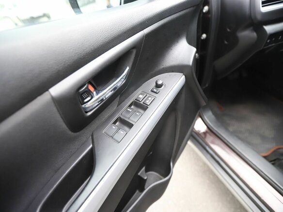 2013 Suzuki SX4 II (S-Cross), коричневый, 880000 рублей - вид 10
