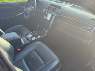 2017 Toyota Camry VII (XV50) Рестайлинг, чёрный, 2150000 рублей, вид 4