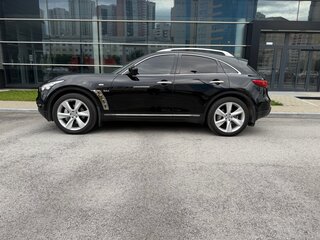 2015 Infiniti QX70, чёрный, 3300000 рублей, вид 4