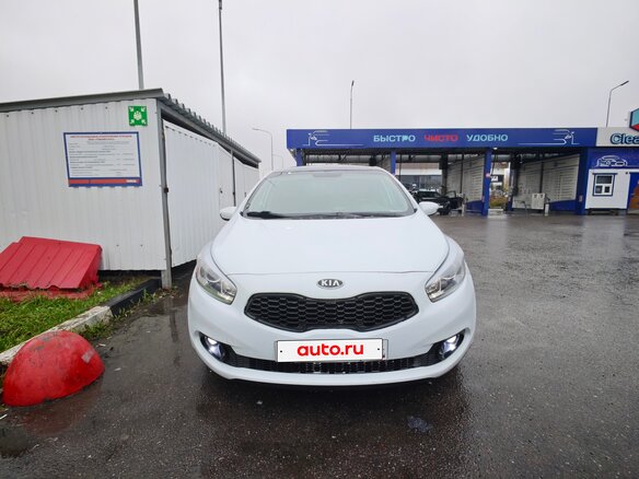 2012 Kia Ceed II, белый, 900000 рублей