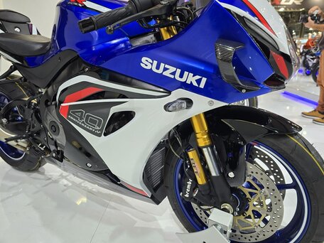 2026 Suzuki GSX-R 1000, чёрный, 2670000 рублей, вид 4