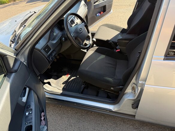 2011 Lada (ВАЗ) Priora I, серебристый, 400000 рублей - вид 8
