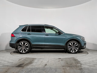 2020 Volkswagen Tiguan II, синий, 2024000 рублей, вид 4