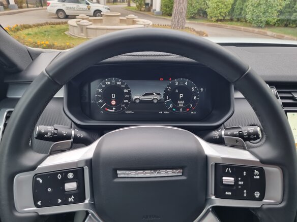 2024 Land Rover Discovery P300 V Рестайлинг, белый, 6390000 рублей - вид 19