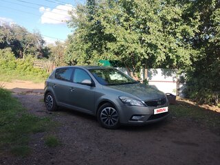 2011 Kia Ceed I Рестайлинг, серебристый, 700000 рублей, вид 3