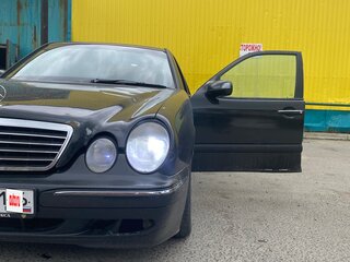 2001 Mercedes-Benz E-Класс 240 II (W210, S210) Рестайлинг, чёрный, 260000 рублей, вид 2