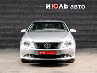 2012 Toyota Camry VII (XV50), серебристый, 1630000 рублей, вид 2