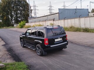 2014 Jeep Liberty (Patriot), чёрный, 1650000 рублей, вид 3