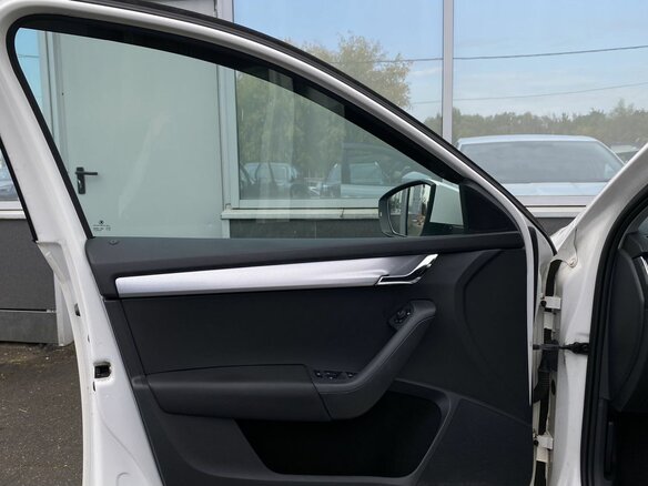 2014 Skoda Octavia III (A7), белый, 849000 рублей - вид 15