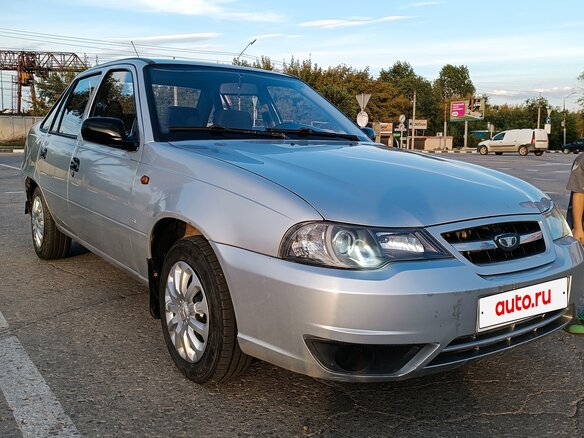 2011 Daewoo Nexia I Рестайлинг, серебристый, 235000 рублей - вид 4