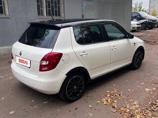 2012 Skoda Fabia II Рестайлинг, белый, 750000 рублей, вид 4