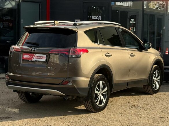 2017 Toyota RAV4 IV (XA40) Рестайлинг, коричневый - вид 8