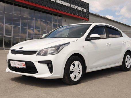 2019 Kia Rio IV, белый, 1186000 рублей, вид 1