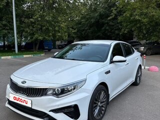 2018 Kia Optima IV Рестайлинг, белый, 1950000 рублей, вид 1