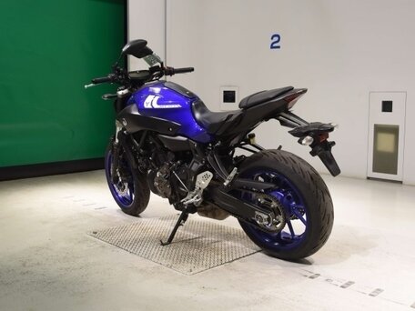 2017 Yamaha MT-07 (FZ-07), синий, 655000 рублей, вид 4