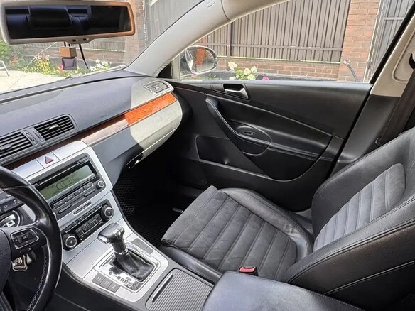 2010 Volkswagen Passat B6, чёрный, 800000 рублей - вид 10