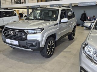 2026 Lada (ВАЗ) Niva Travel I Рестайлинг, серебристый, 1809000 рублей, вид 1