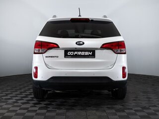2018 Kia Sorento II Рестайлинг, белый, 2197000 рублей, вид 4