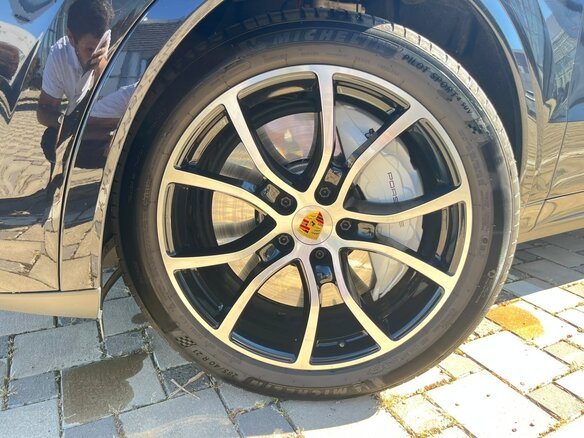 2019 Porsche Cayenne Turbo III, чёрный - вид 9