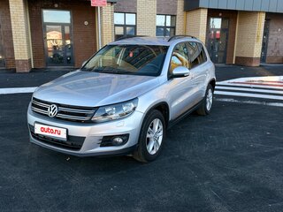 2015 Volkswagen Tiguan Euro 6 I Рестайлинг, серебристый, 1105000 рублей, вид 1