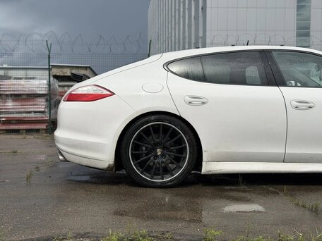 2010 Porsche Panamera I, белый, 1850000 рублей, вид 4
