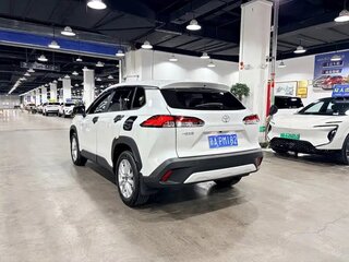 2026 Toyota Corolla Cross I Рестайлинг, белый, 3305567 рублей, вид 3